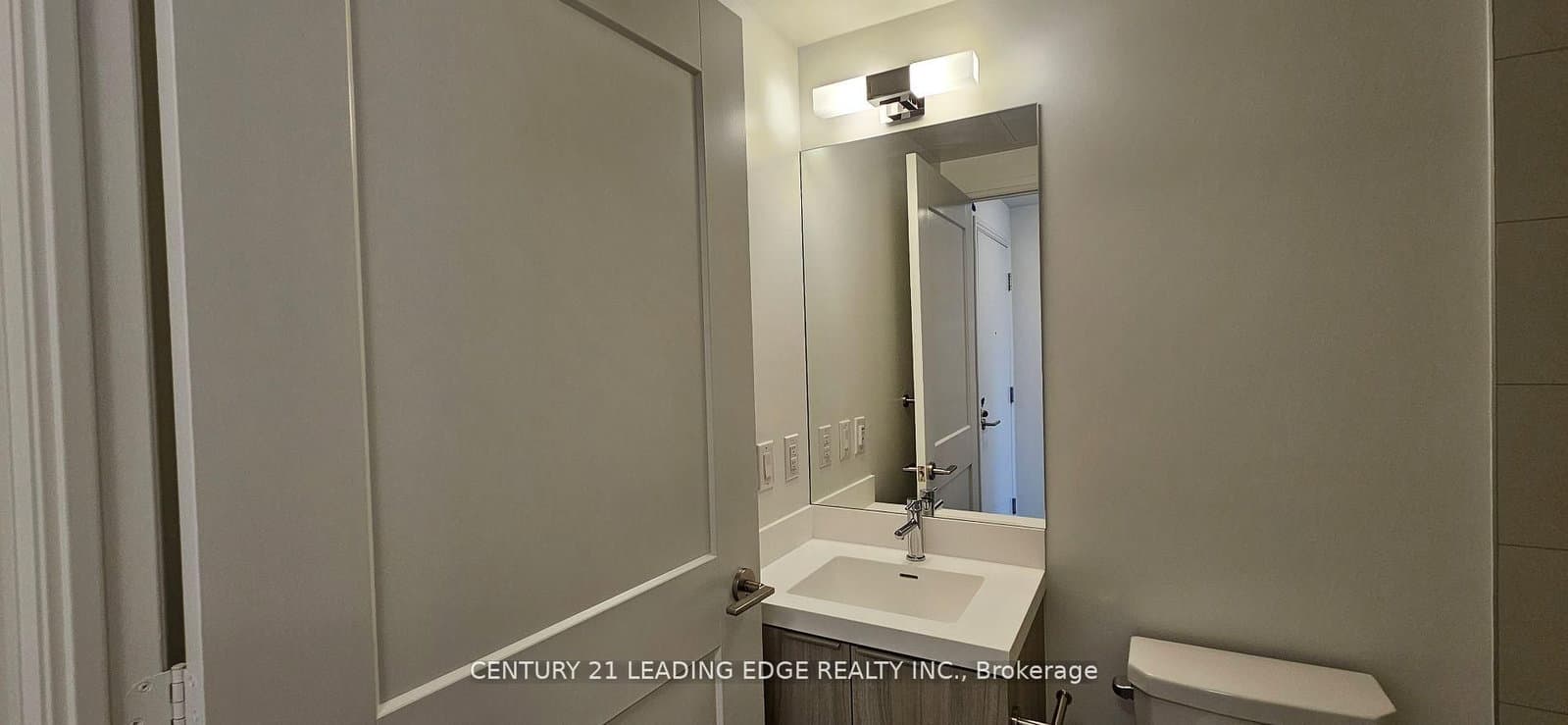 8 WIDMER Street, Unit 913 thumbnail 9