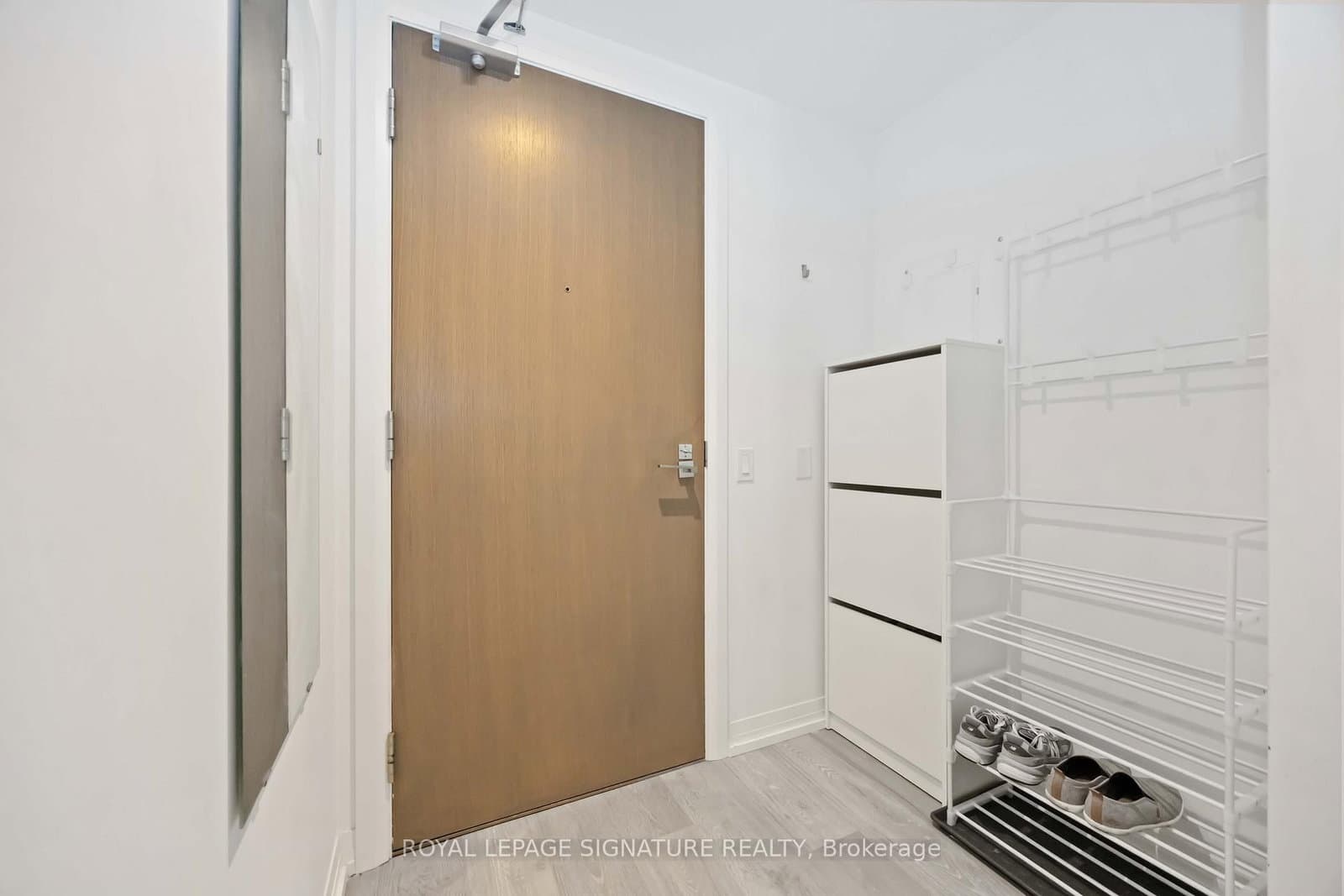 251 Jarvis Street, Unit 1725 thumbnail 2