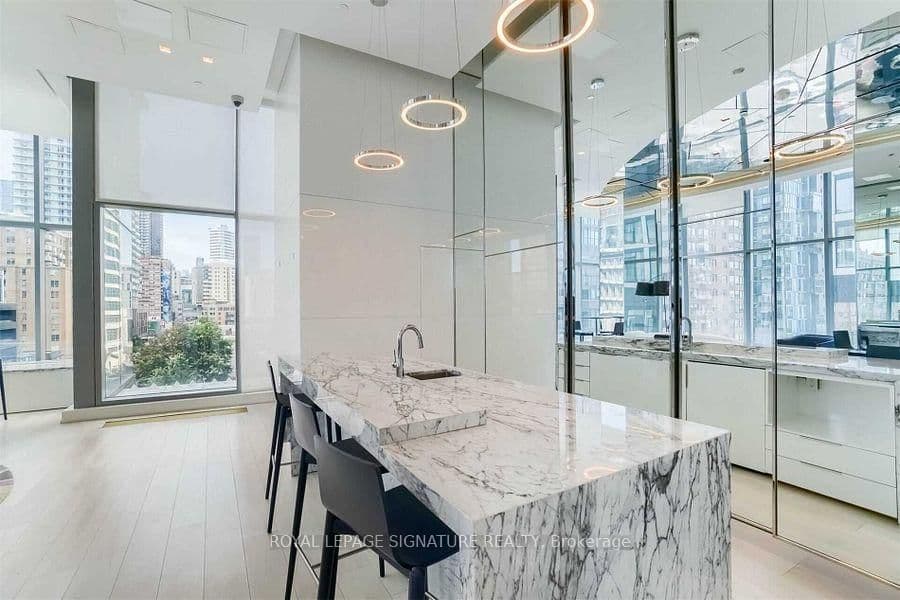 251 Jarvis Street, Unit 1725 thumbnail 38