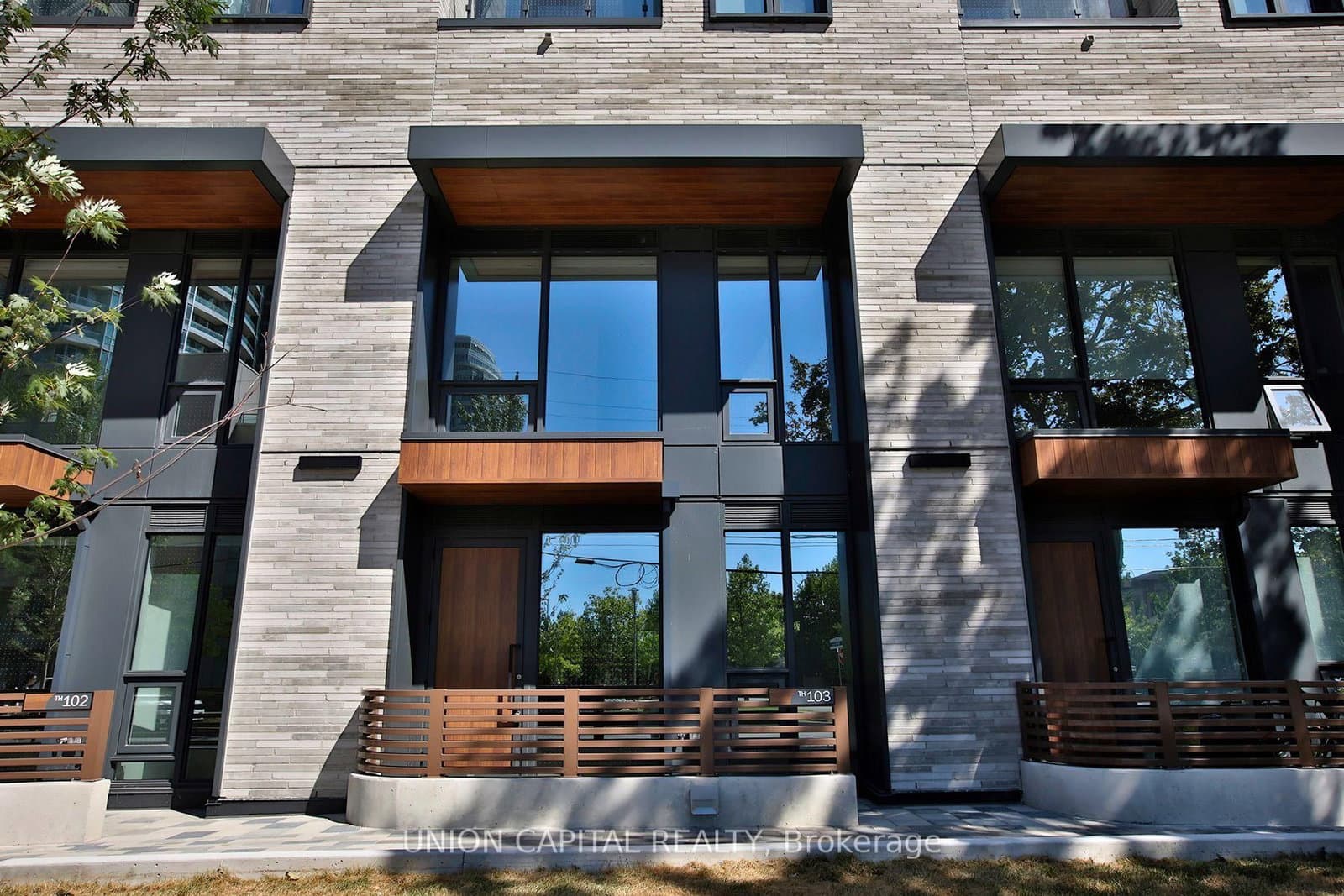 36 Olive Avenue, Unit TH103 thumbnail 25