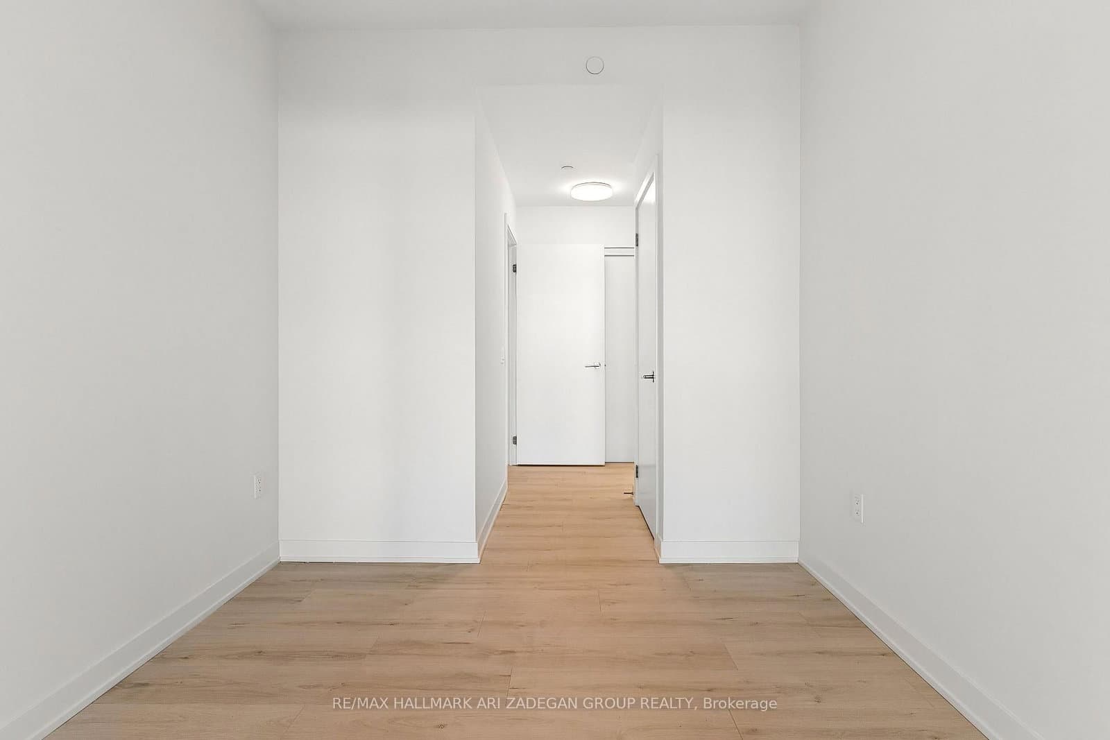 110 Broadway Avenue, Unit 2102 thumbnail 16
