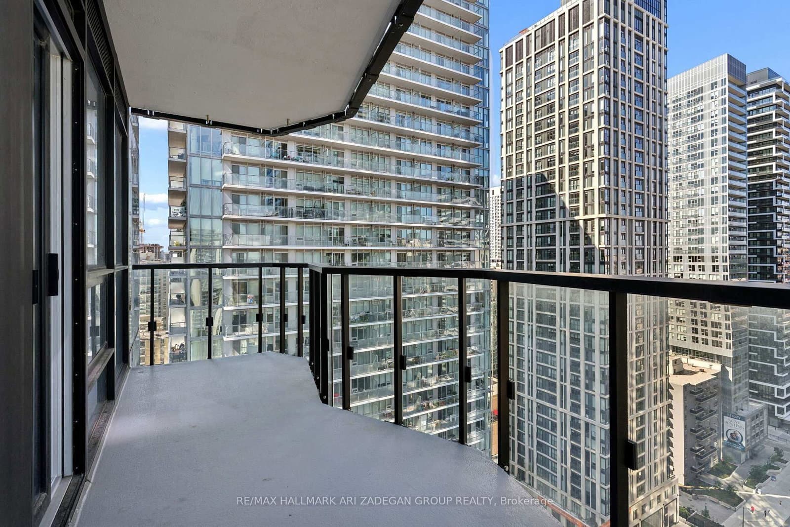 110 Broadway Avenue, Unit 2102 thumbnail 36