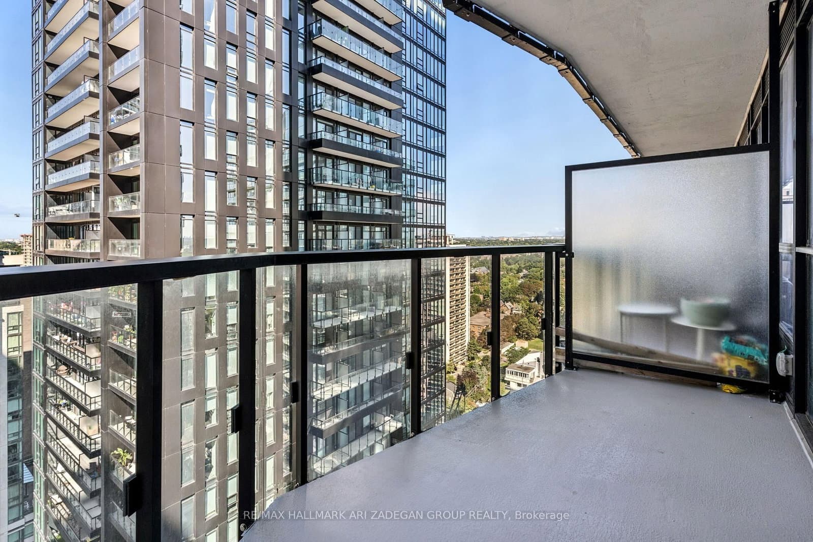 110 Broadway Avenue, Unit 2102 thumbnail 37