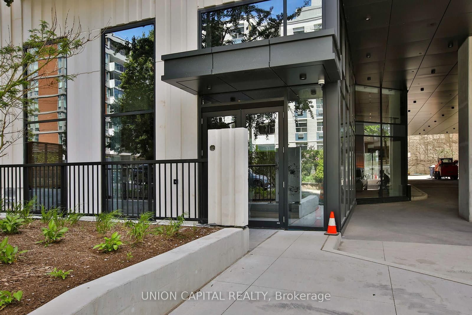 91 Montclair Avenue, Unit 308 thumbnail 23