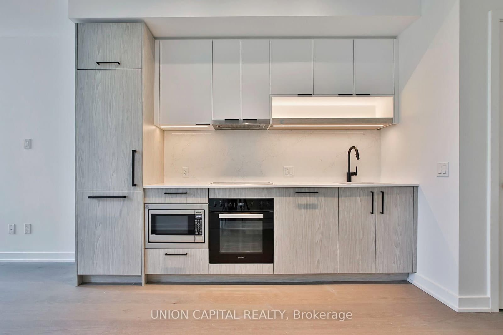 91 Montclair Avenue, Unit 308 thumbnail 8
