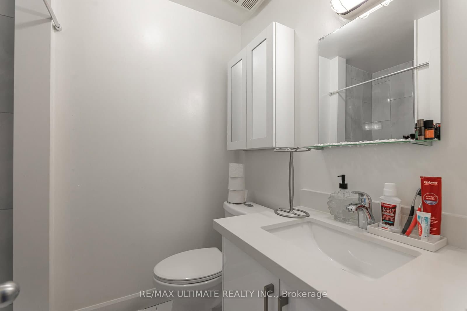 1164 QUEEN Street W thumbnail 33