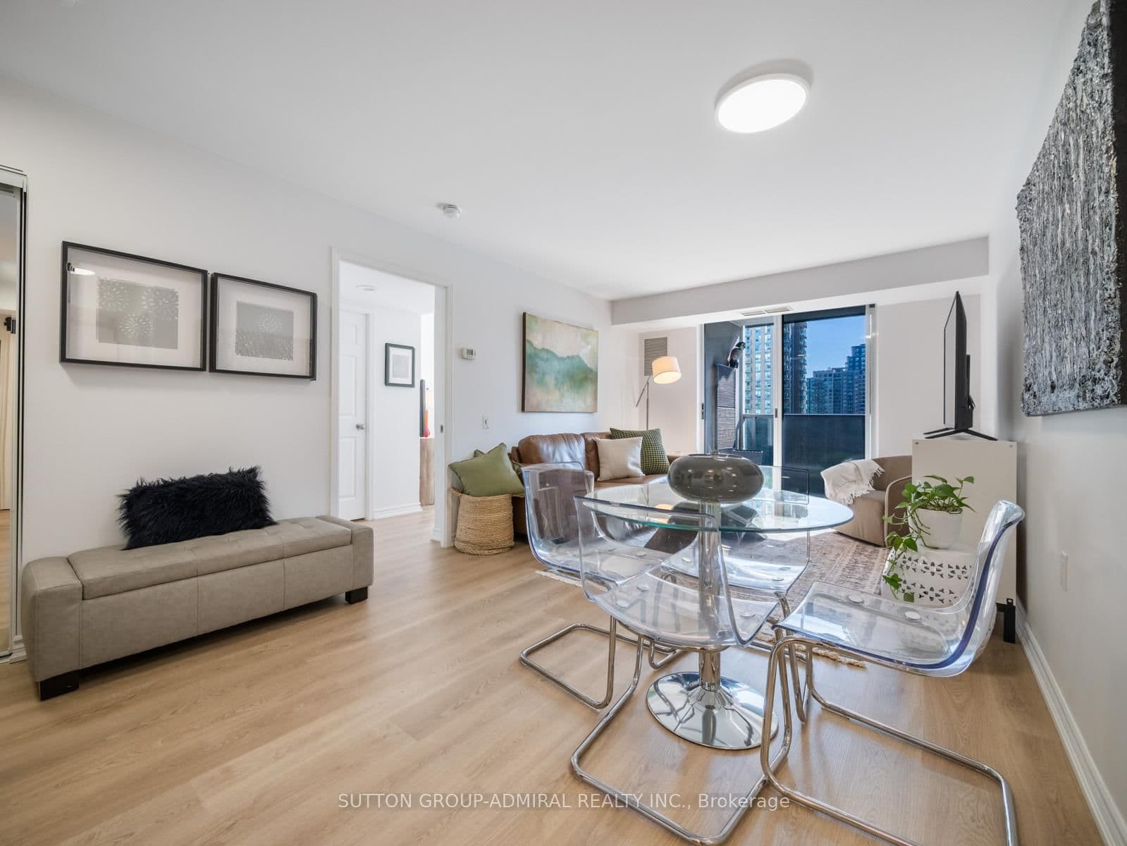35 Finch Avenue E, Unit 1112 thumbnail 3