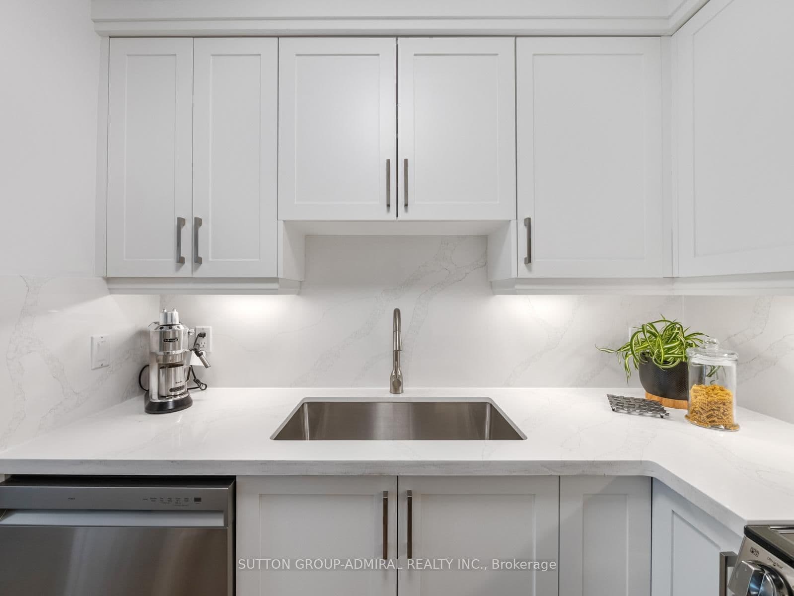 35 Finch Avenue E, Unit 1112 thumbnail 8