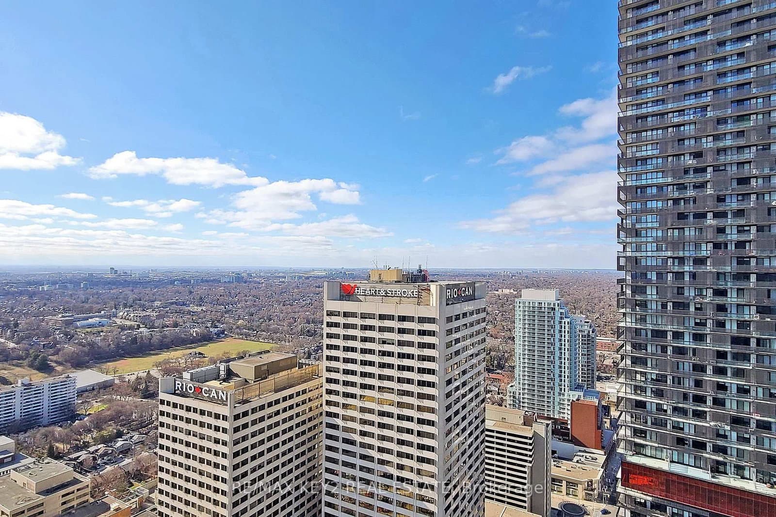 2221 Yonge Street, Unit 4210 thumbnail 16