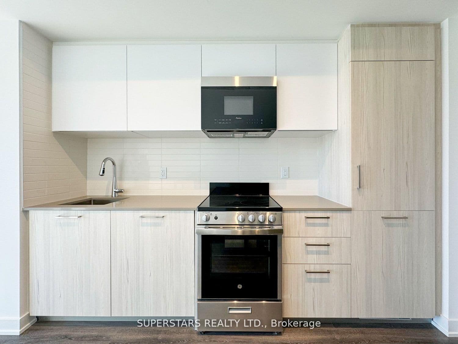 65 Mutual Street, Unit 1002 - Image 1