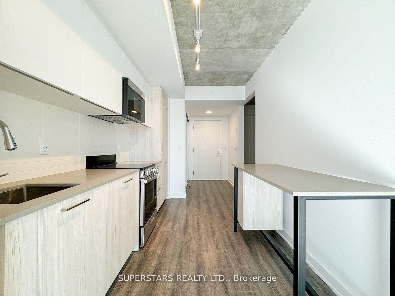 65 Mutual Street, Unit 1002 thumbnail 2
