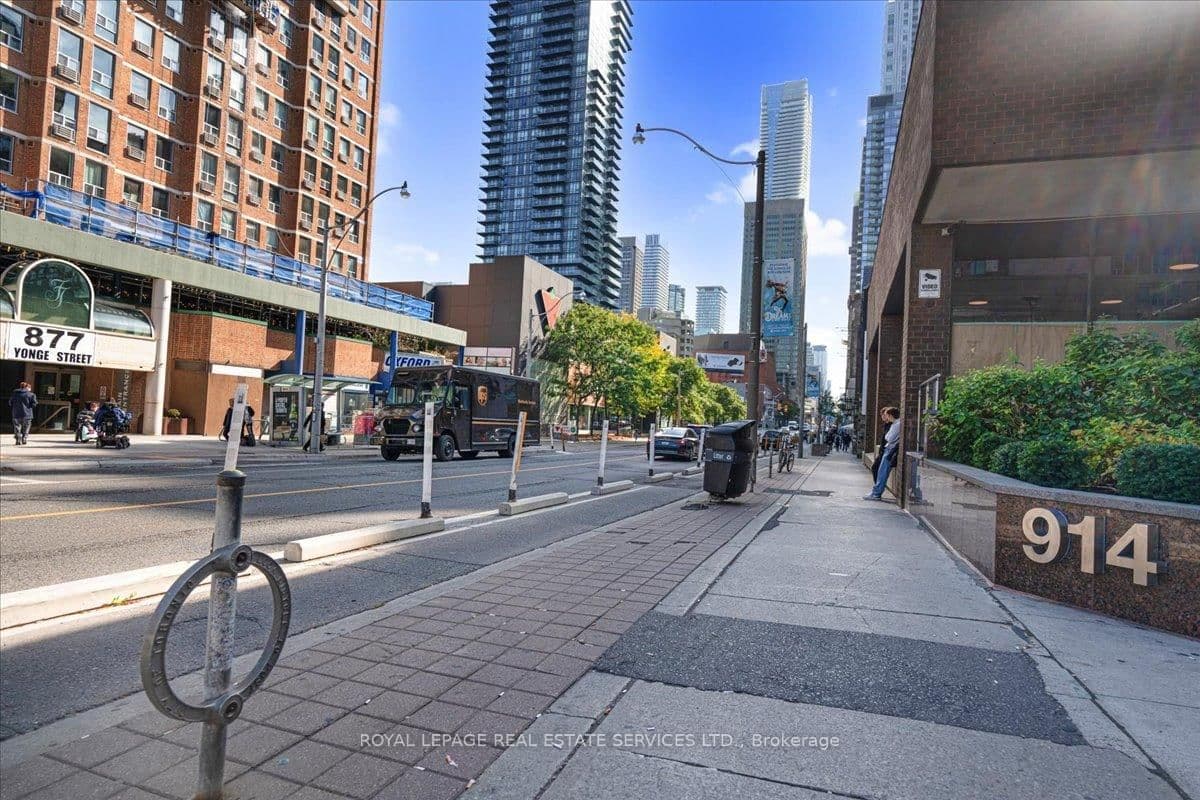 914 Yonge Street, Unit 1214 thumbnail 15