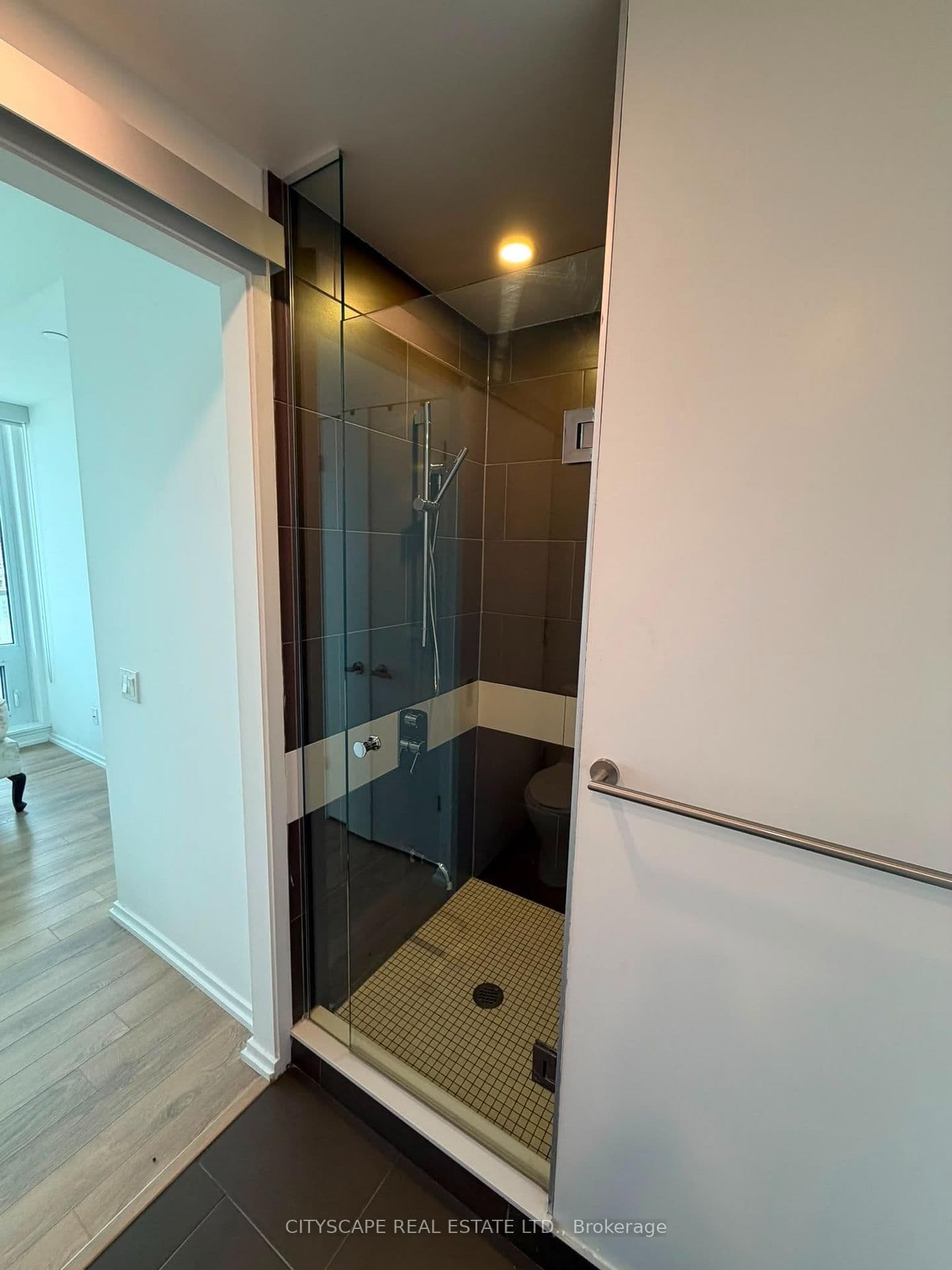197 Yonge Street, Unit 4909 thumbnail 16