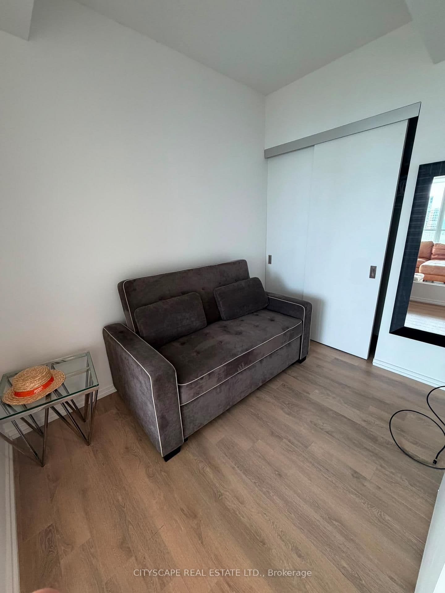 197 Yonge Street, Unit 4909 thumbnail 17