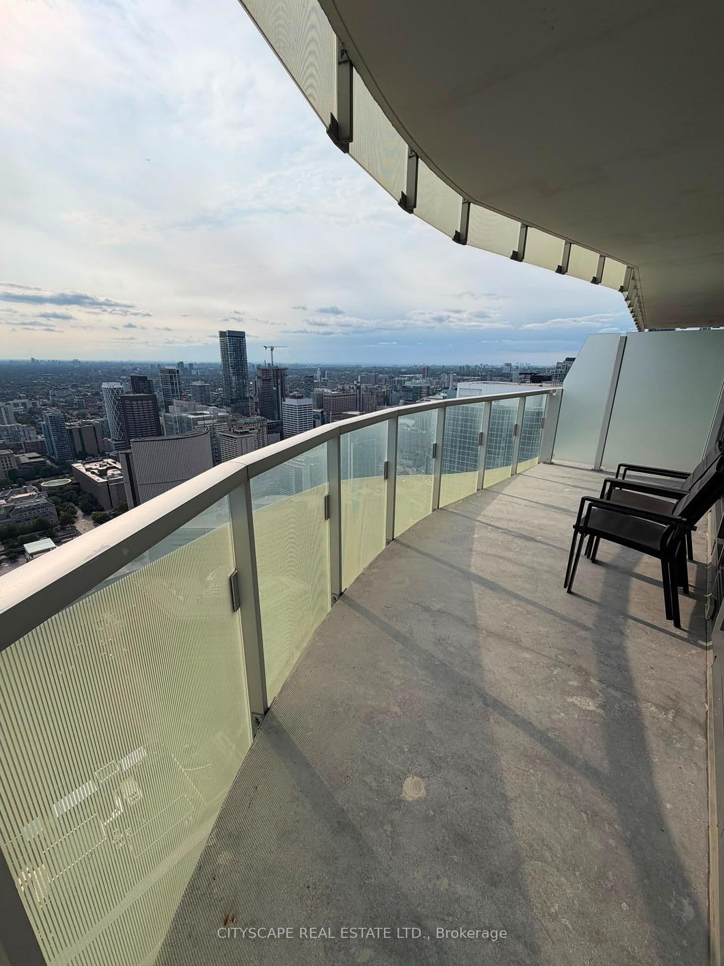 197 Yonge Street, Unit 4909 thumbnail 20