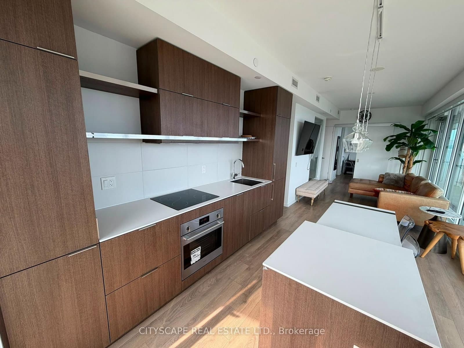 197 Yonge Street, Unit 4909 thumbnail 8