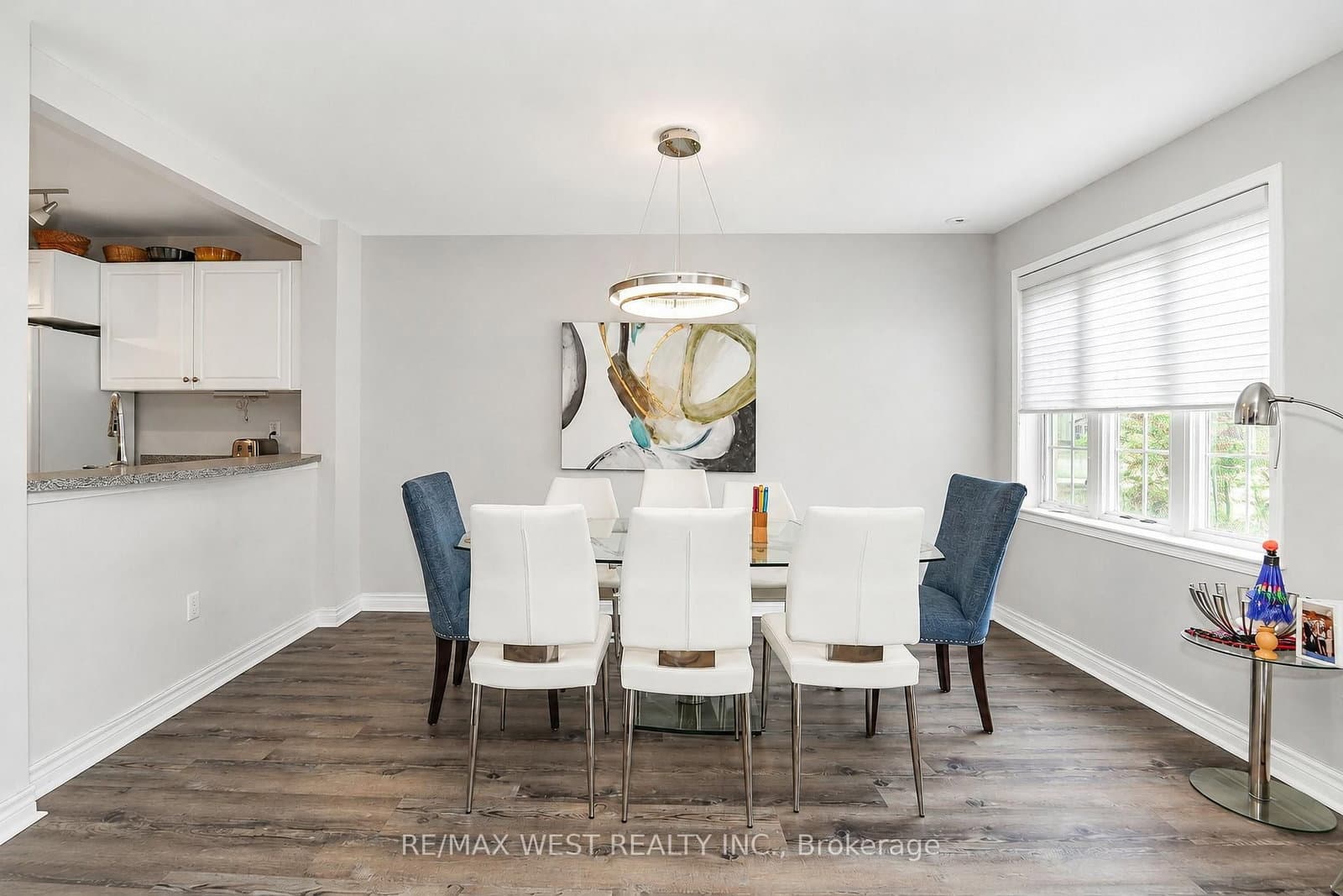 108 Finch Avenue W, Unit D11 thumbnail 3