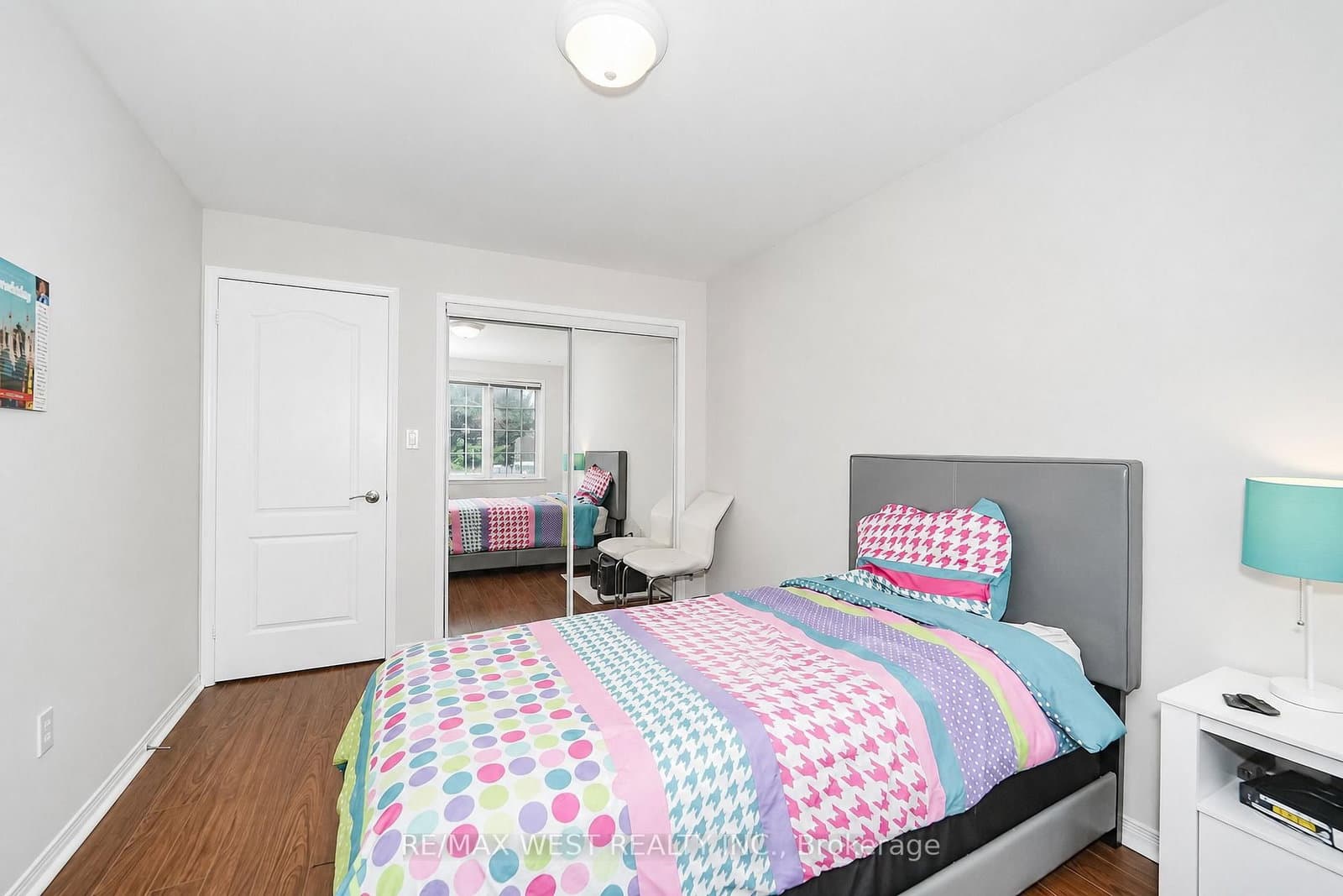 108 Finch Avenue W, Unit D11 thumbnail 7