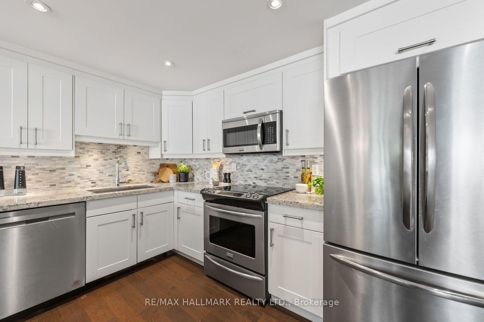18 Lower Village Gate, Unit 108 thumbnail 18