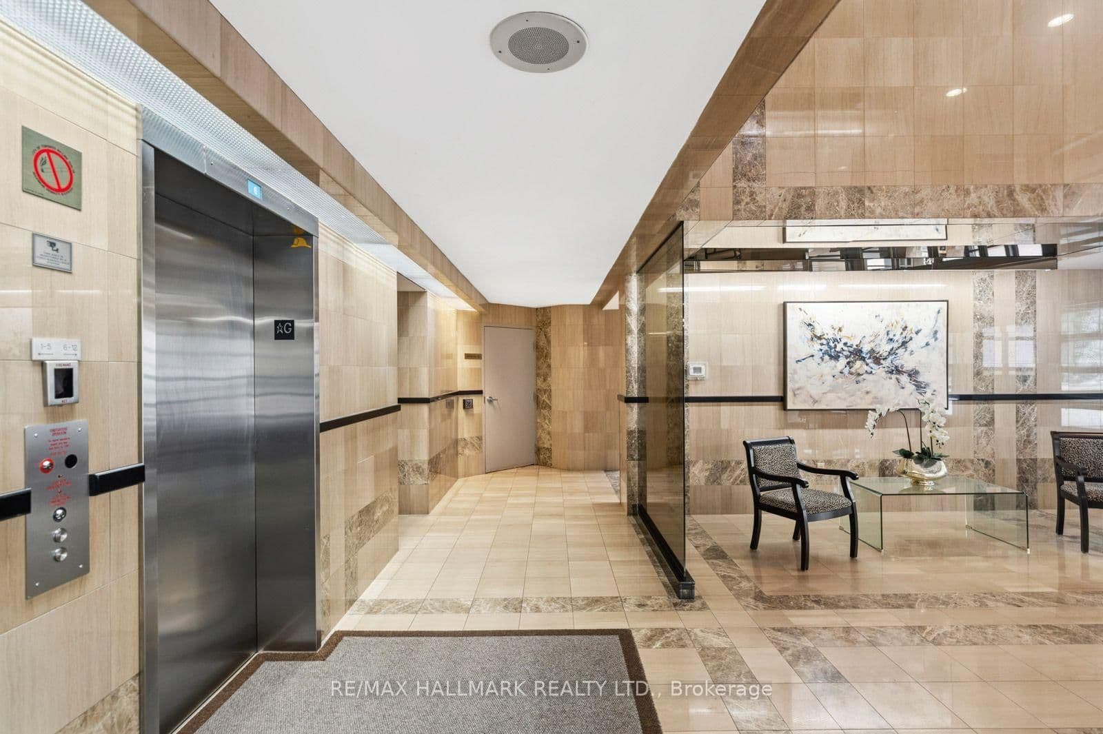 18 Lower Village Gate, Unit 108 thumbnail 4