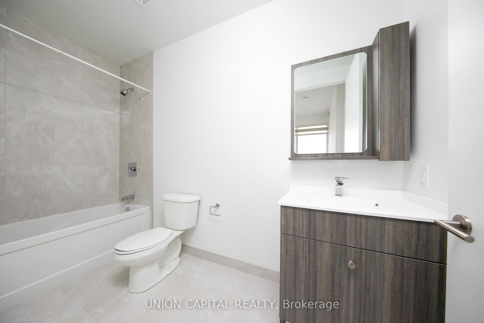 75 Canterbury Place, Unit PH206 thumbnail 10