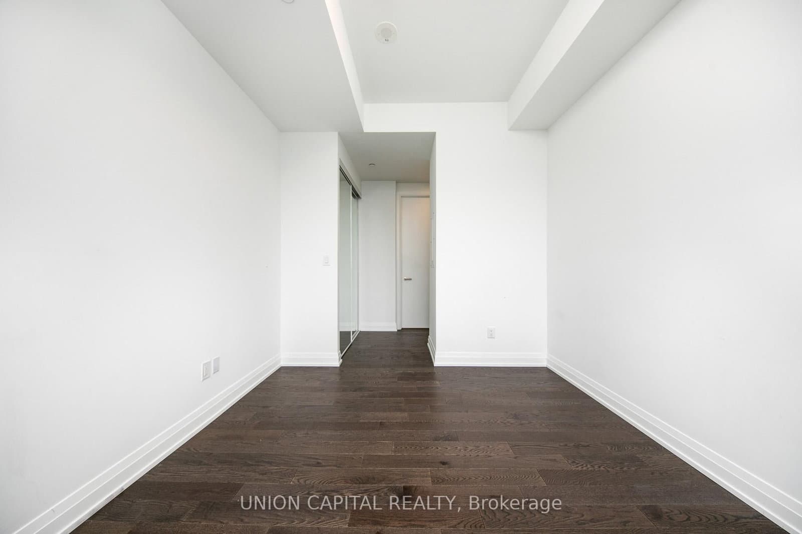 75 Canterbury Place, Unit PH206 thumbnail 12