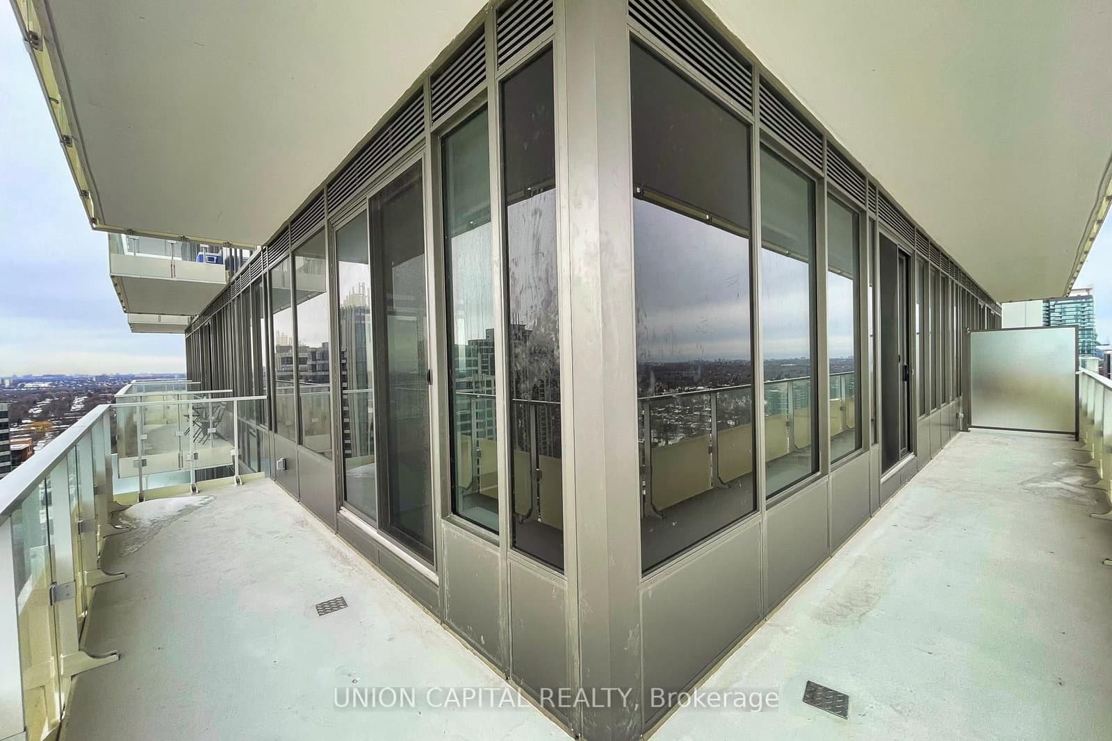 75 Canterbury Place, Unit PH206 thumbnail 23