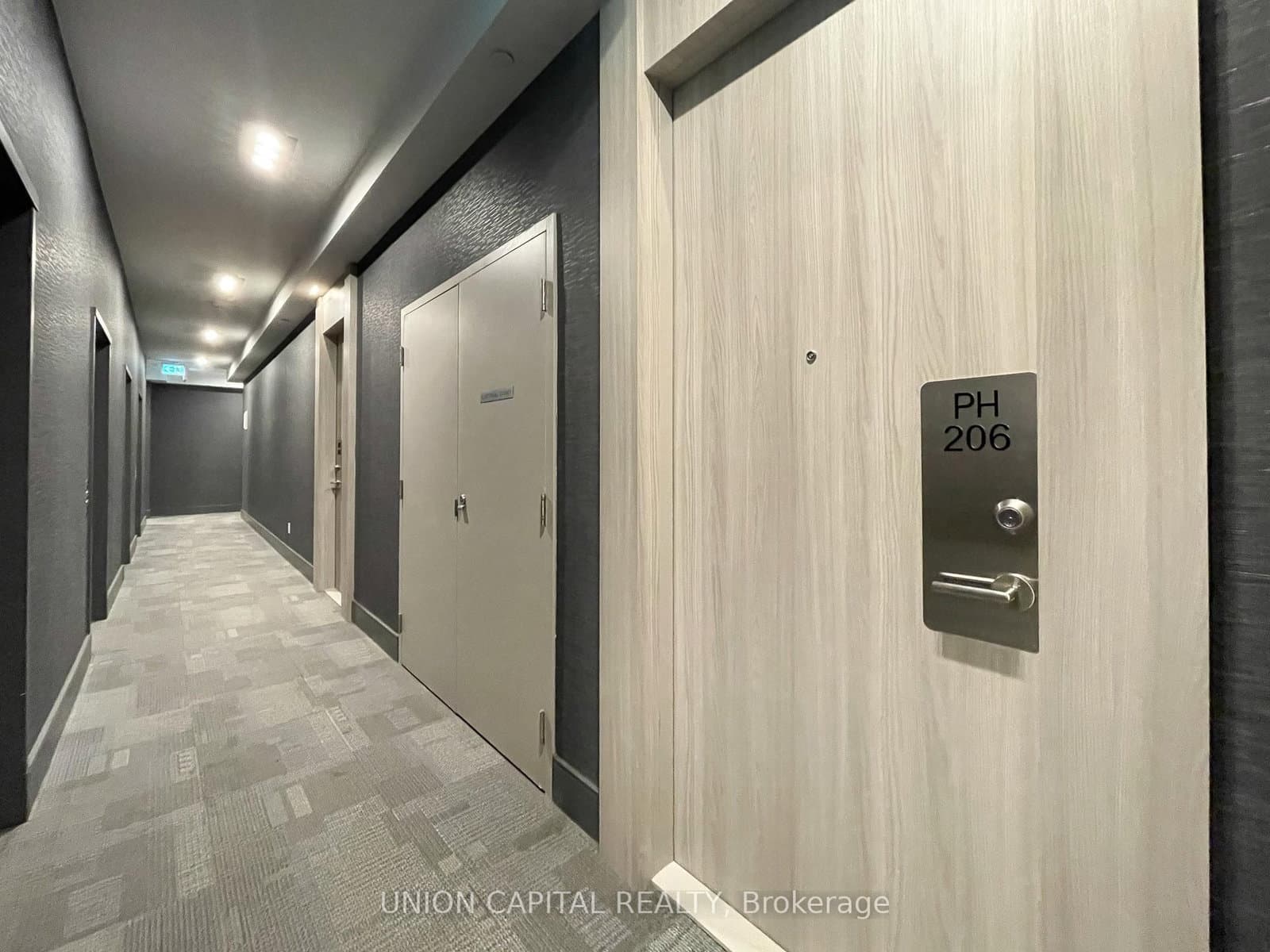 75 Canterbury Place, Unit PH206 thumbnail 29