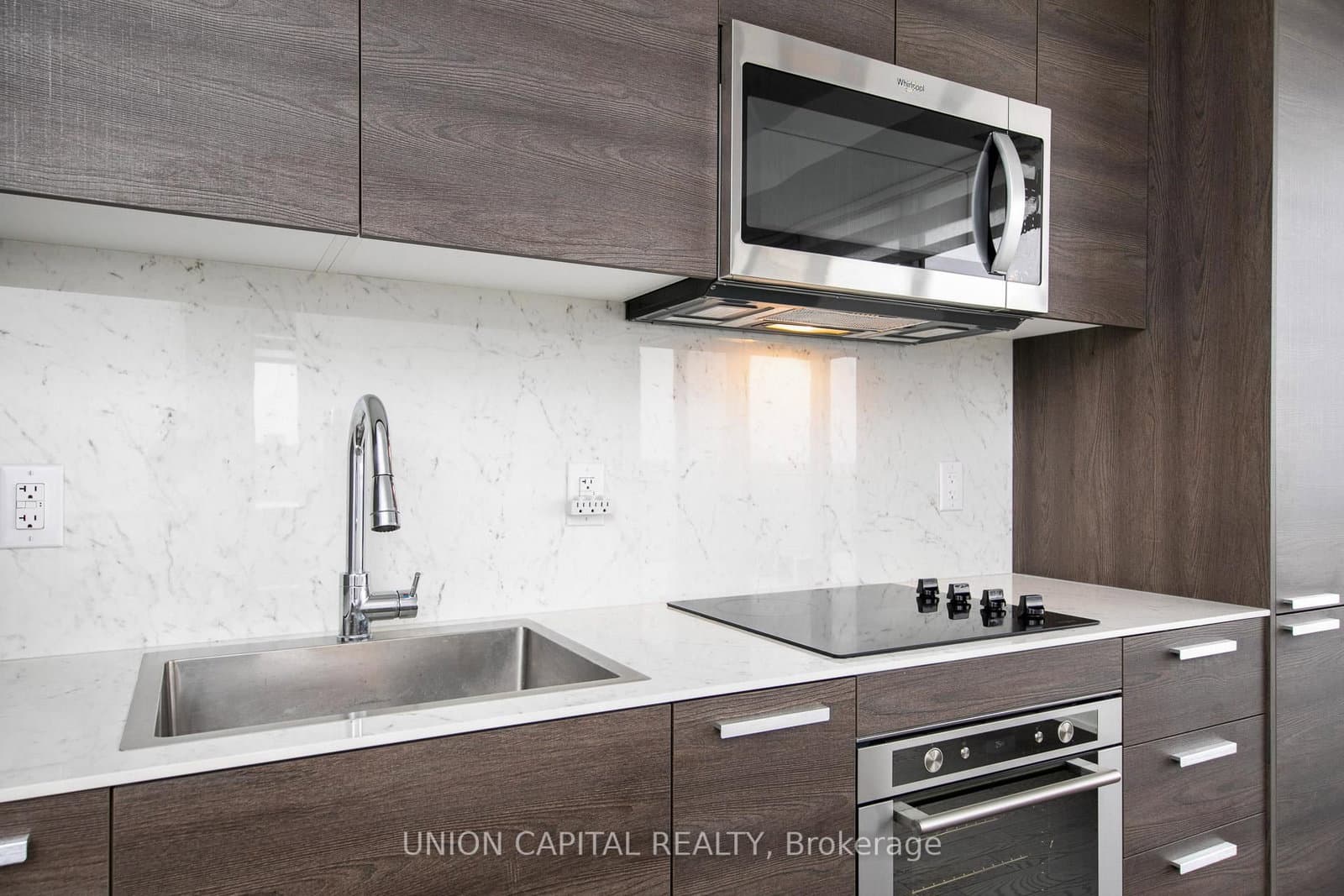 75 Canterbury Place, Unit PH206 thumbnail 5