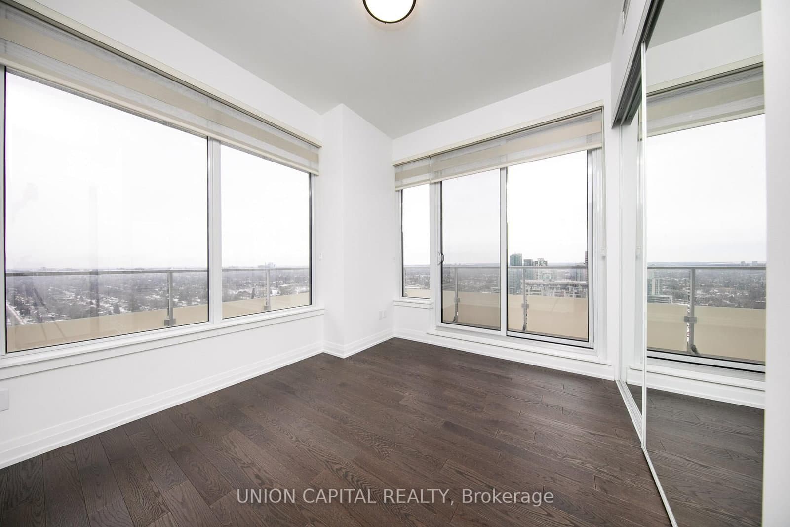 75 Canterbury Place, Unit PH206 thumbnail 7