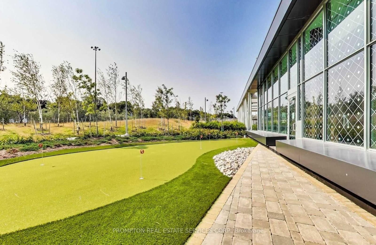 117 McMahon Drive, Unit 3303 thumbnail 25