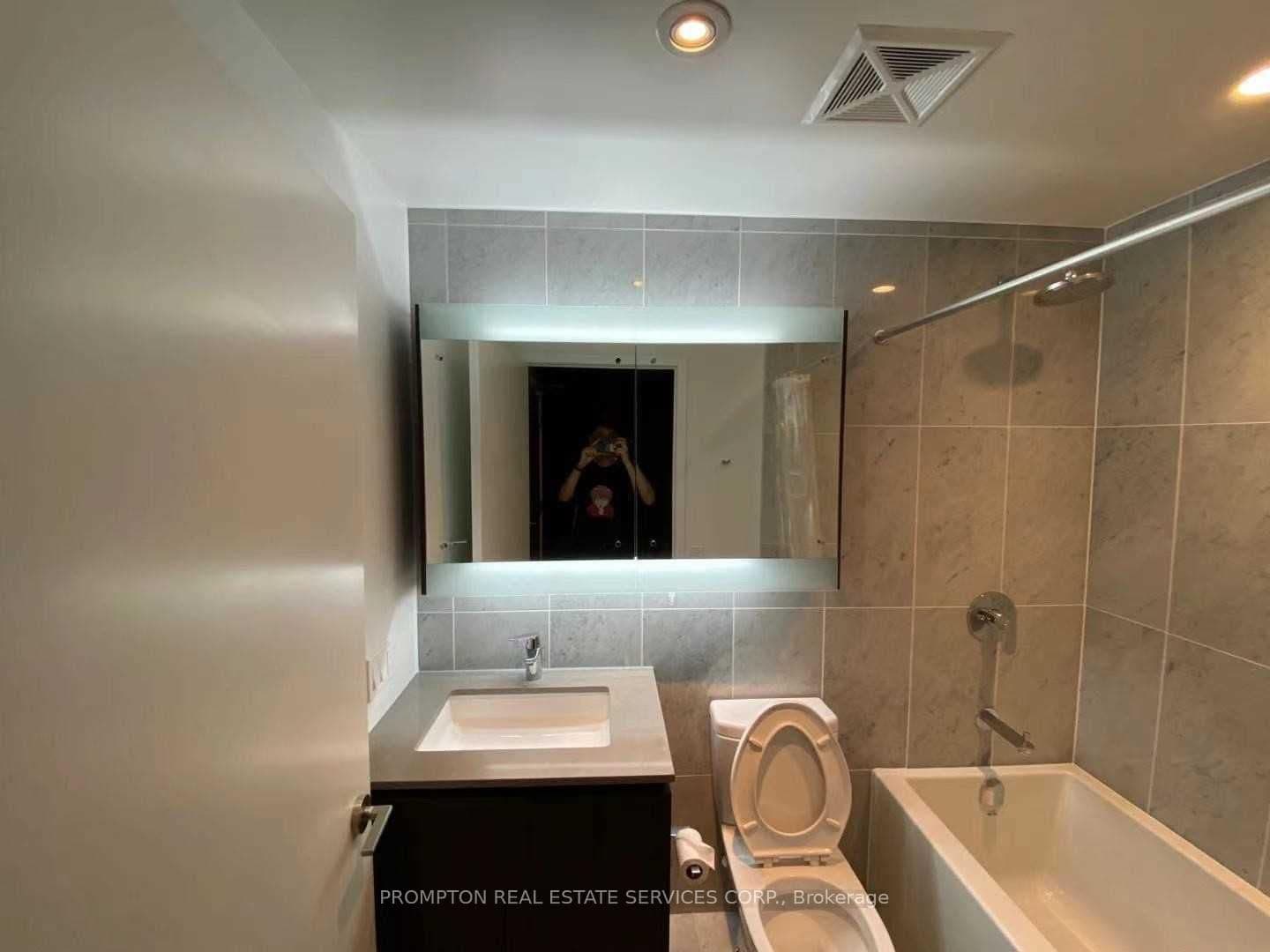 117 McMahon Drive, Unit 3303 thumbnail 5