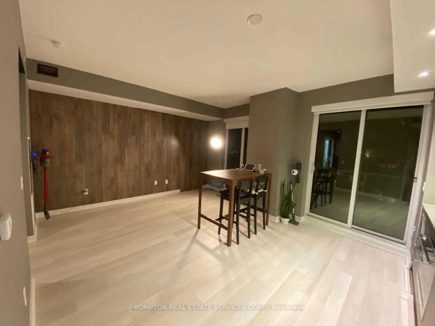 117 McMahon Drive, Unit 3303 thumbnail 6