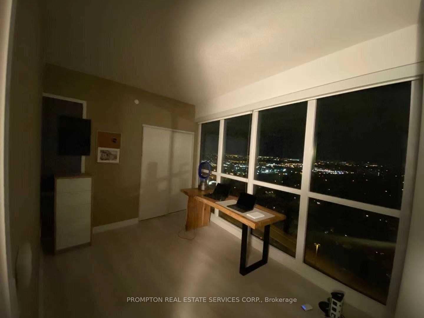 117 McMahon Drive, Unit 3303 thumbnail 8