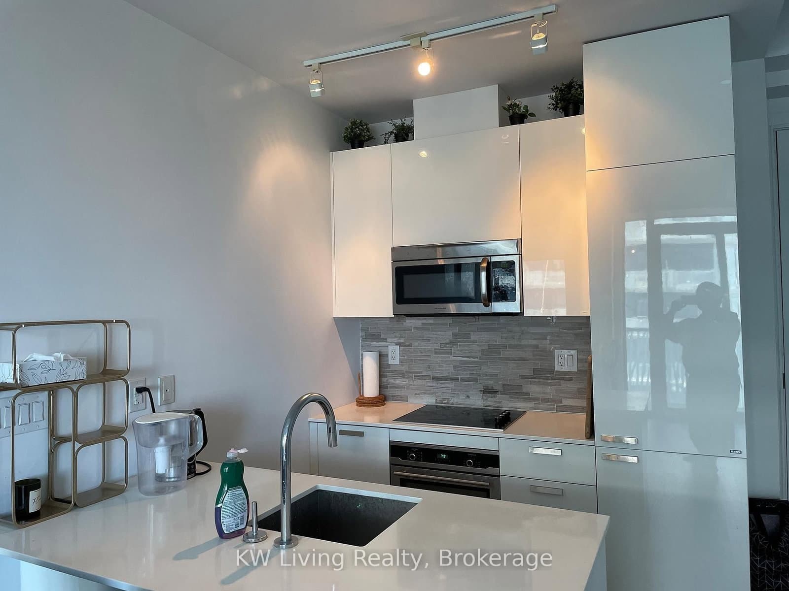 50 Charles Street E, Unit 4808 thumbnail 7
