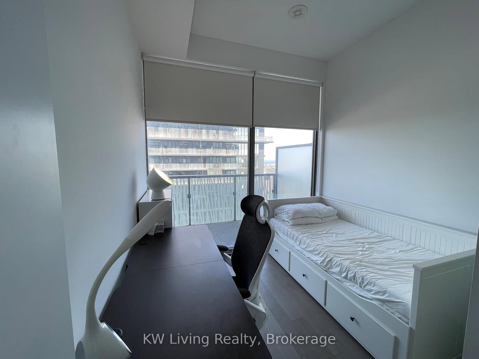 50 Charles Street E, Unit 4808 thumbnail 8