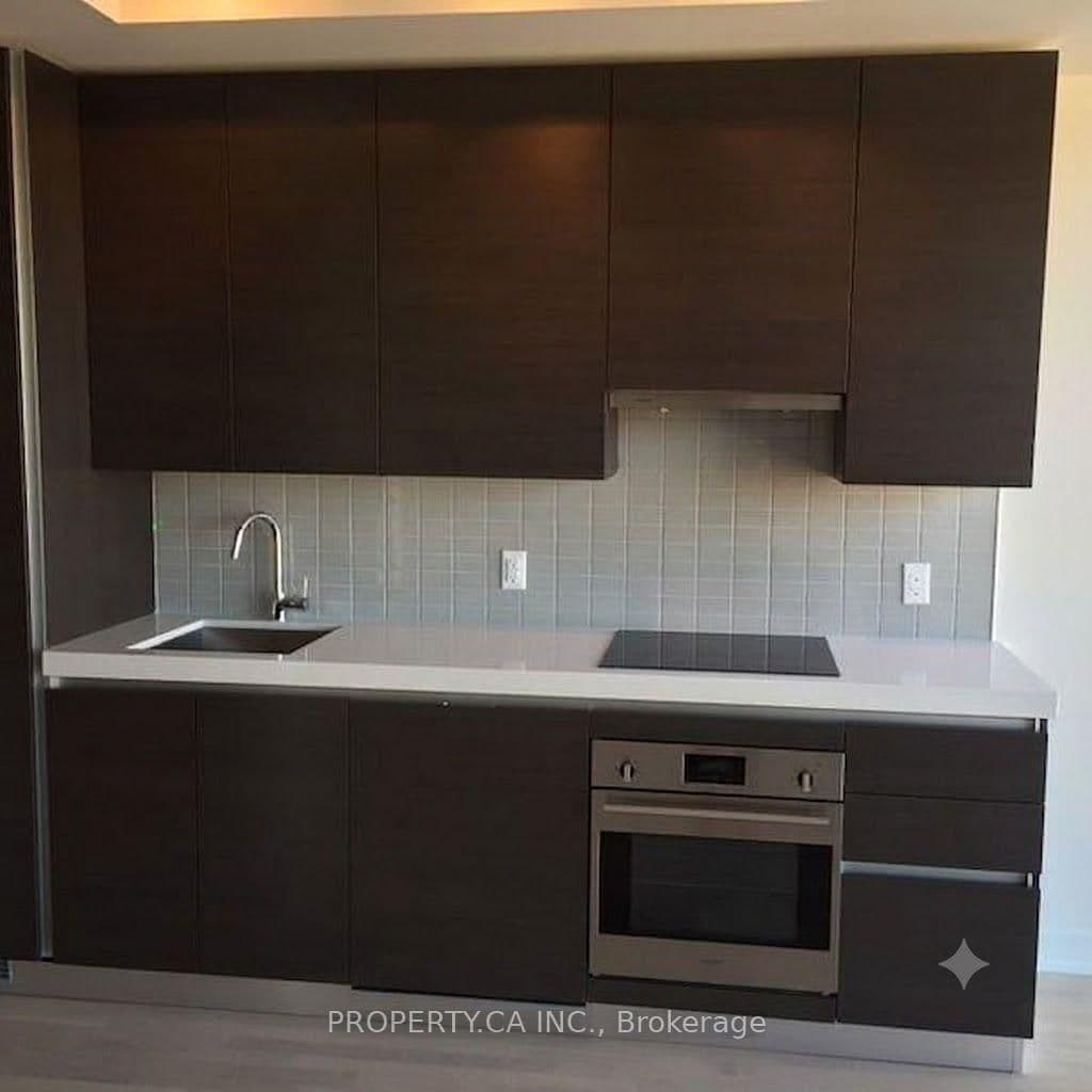 629 N King Street W, Unit 632 thumbnail 6
