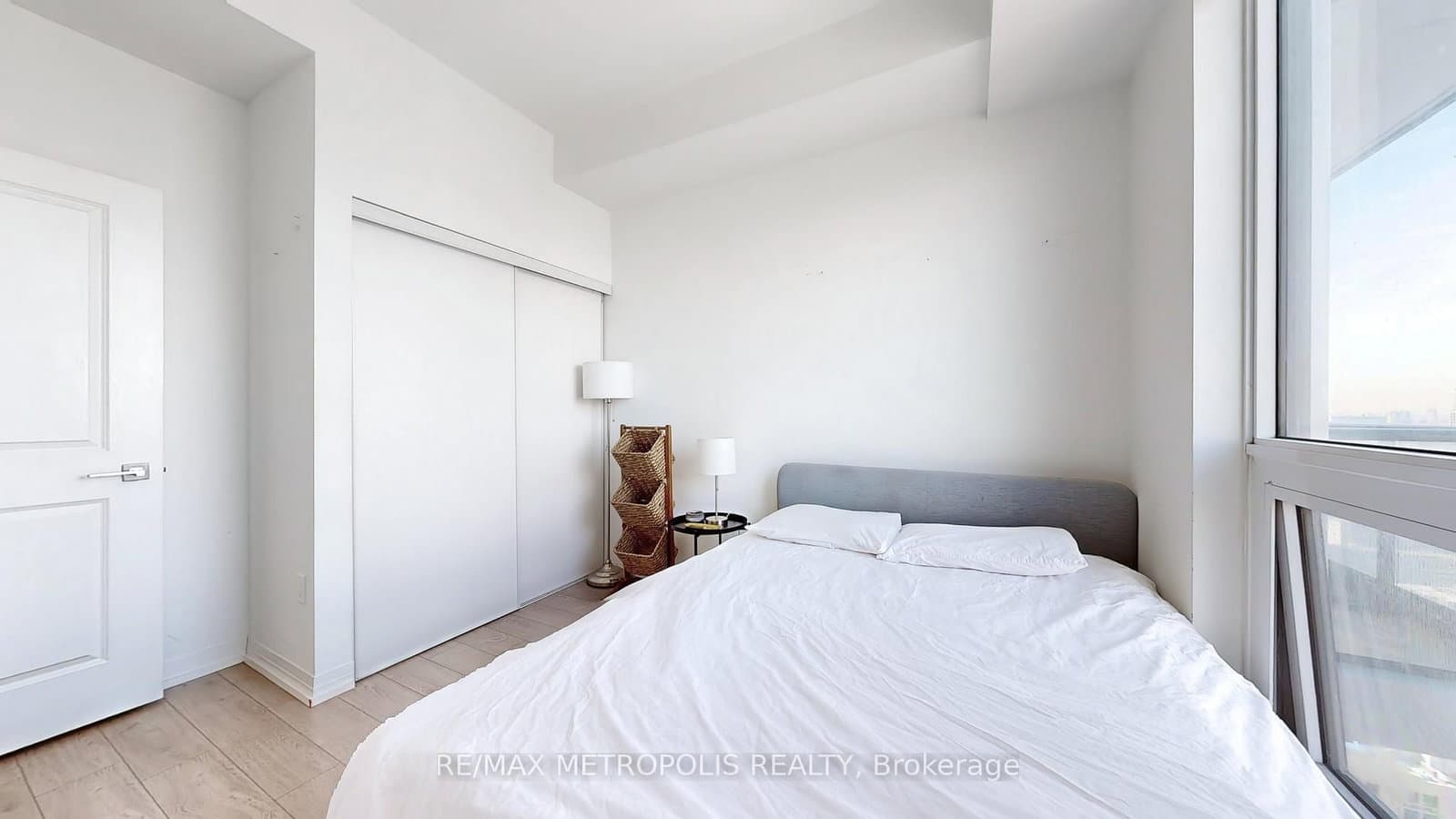 251 Jarvis Street, Unit 4212 thumbnail 24