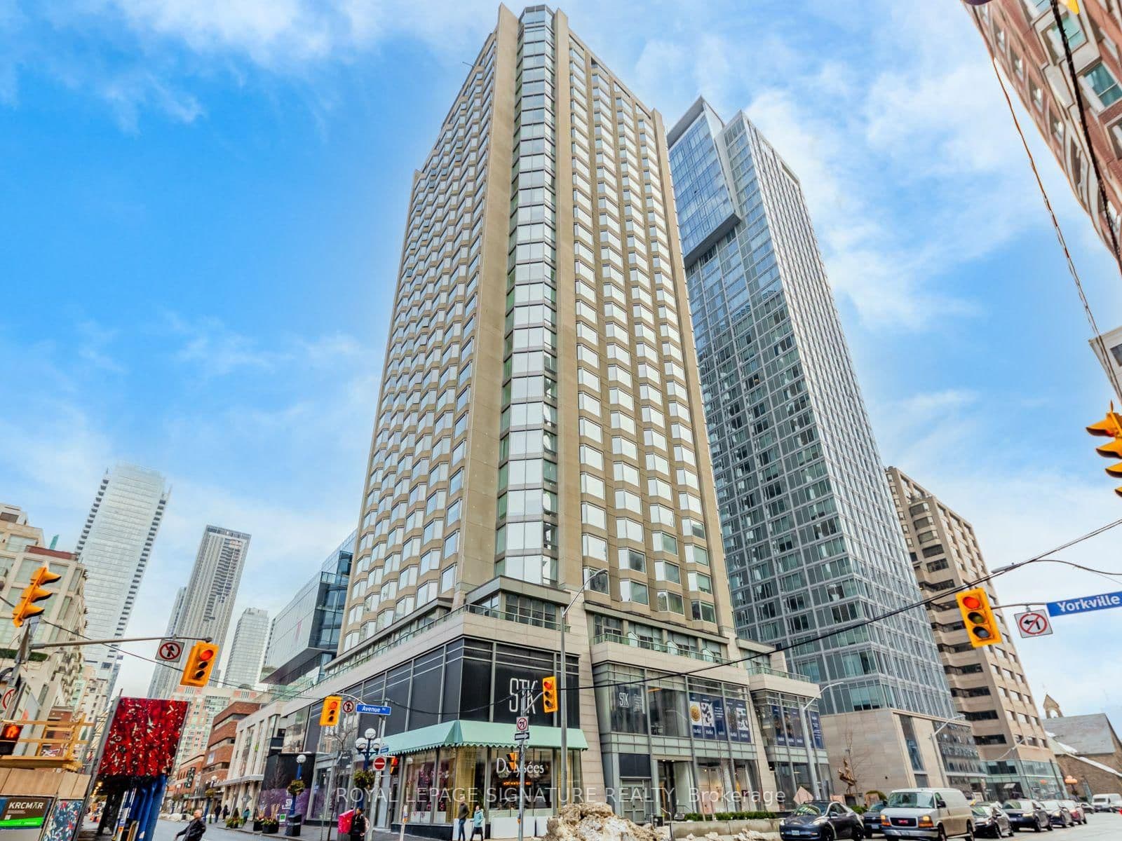 155 Yorkville Avenue, Unit 1110 - Image 1