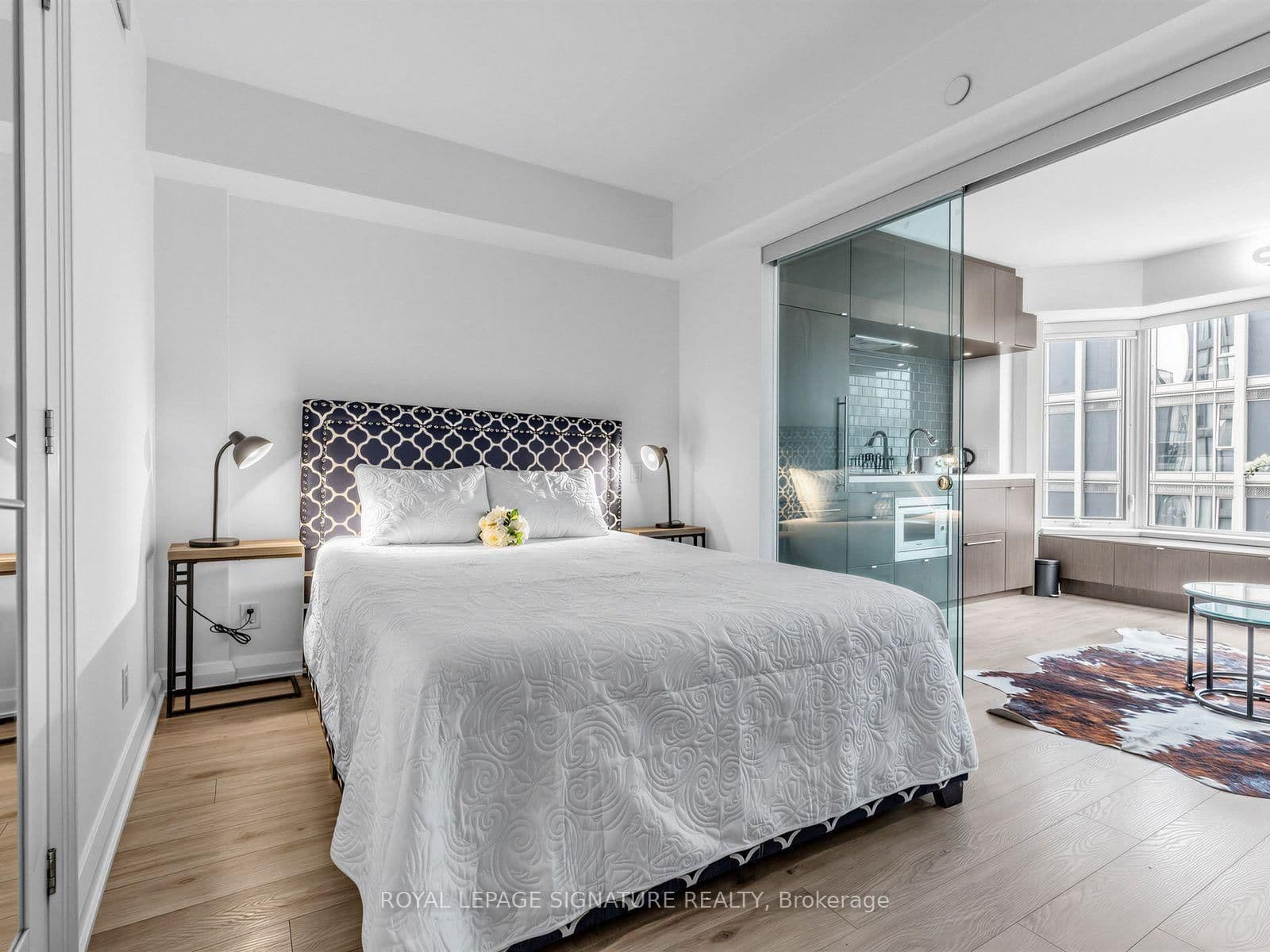 155 Yorkville Avenue, Unit 1110 thumbnail 7