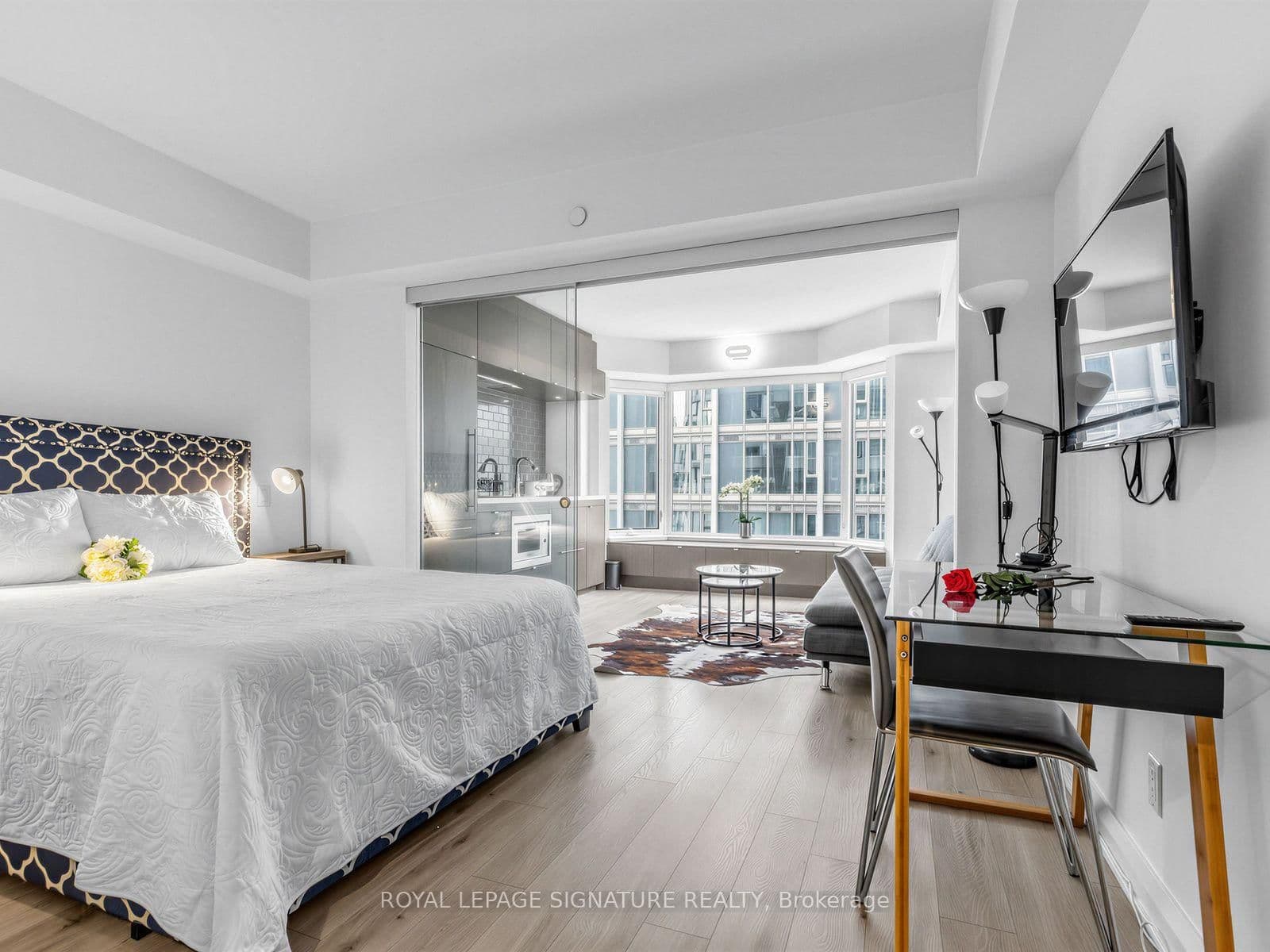 155 Yorkville Avenue, Unit 1110 thumbnail 8
