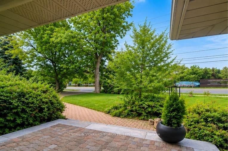 2424 Bayview Avenue thumbnail 6