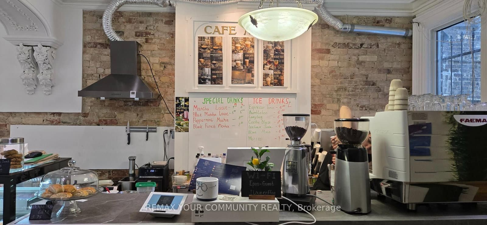 290 Gerrard Street E thumbnail 6