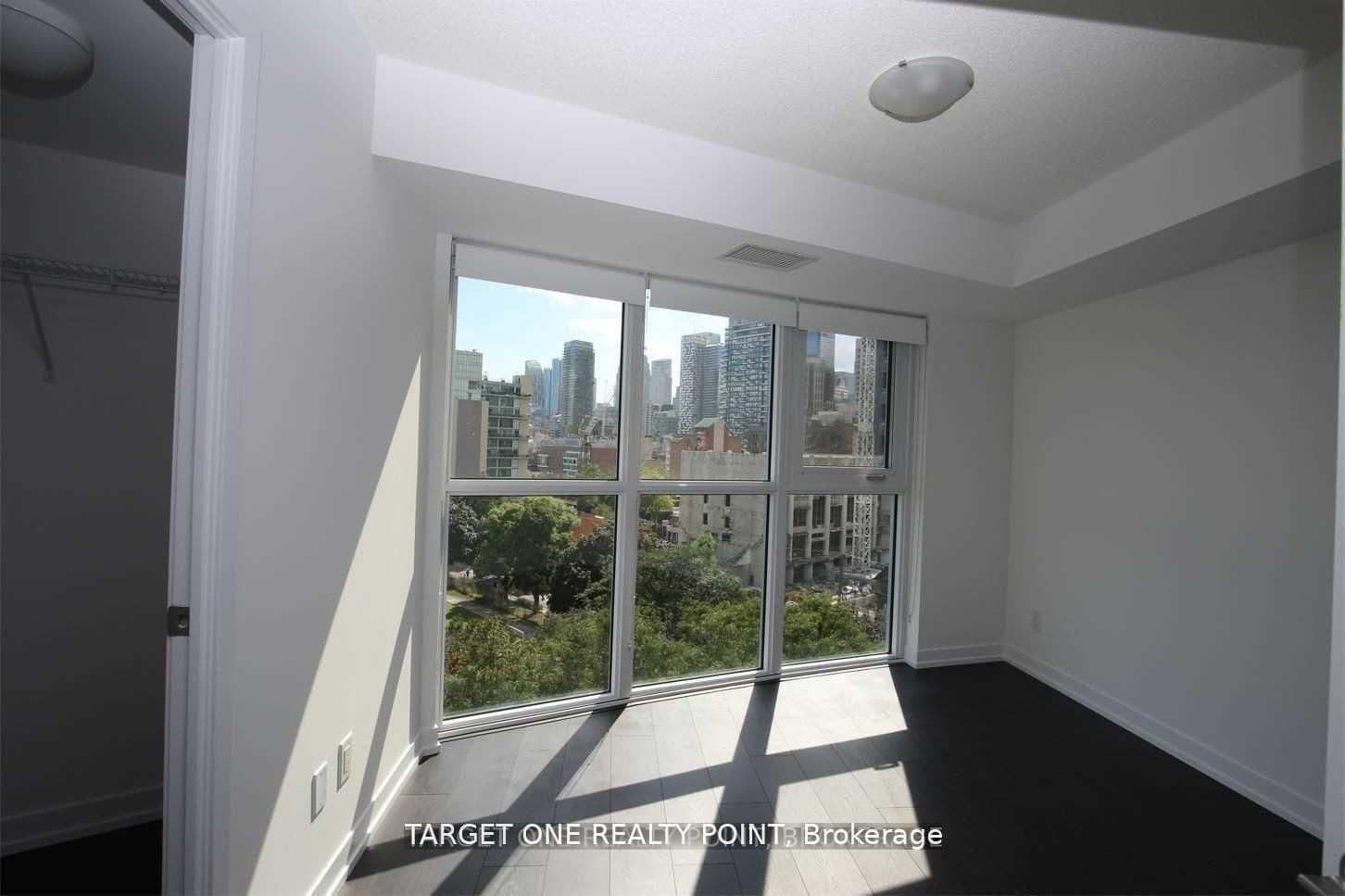 219 Dundas Street E, Unit 1603 thumbnail 4