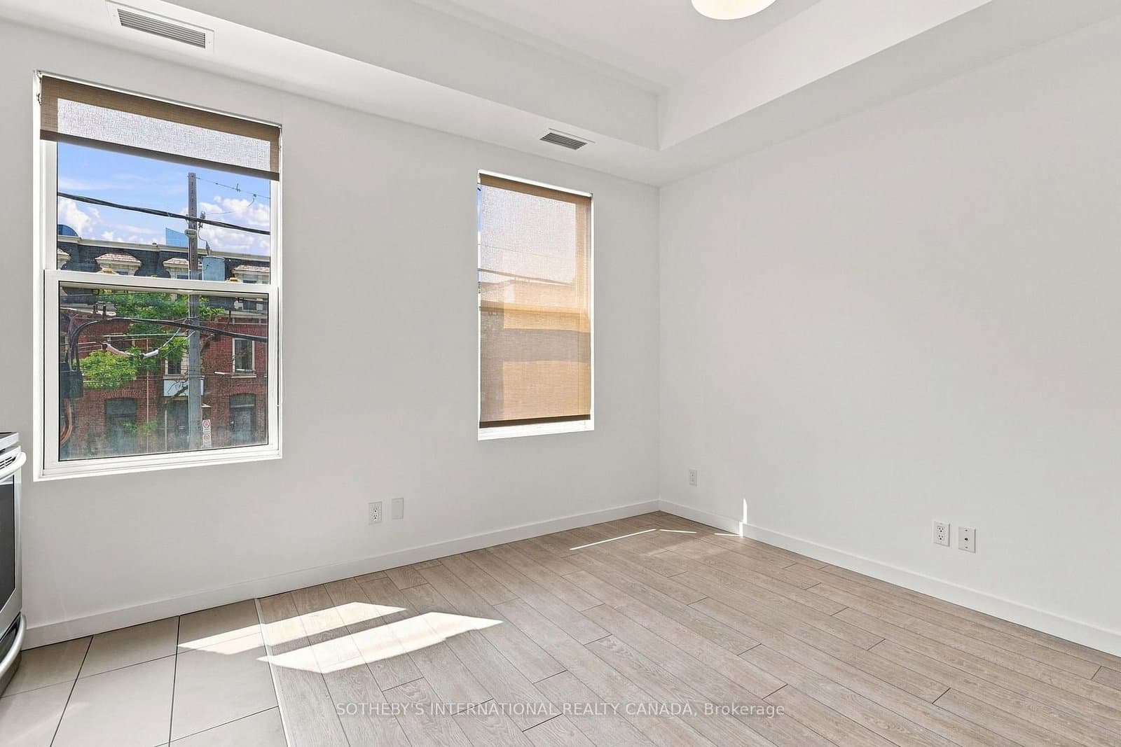 433 Parliament Street, Unit 201 thumbnail 3
