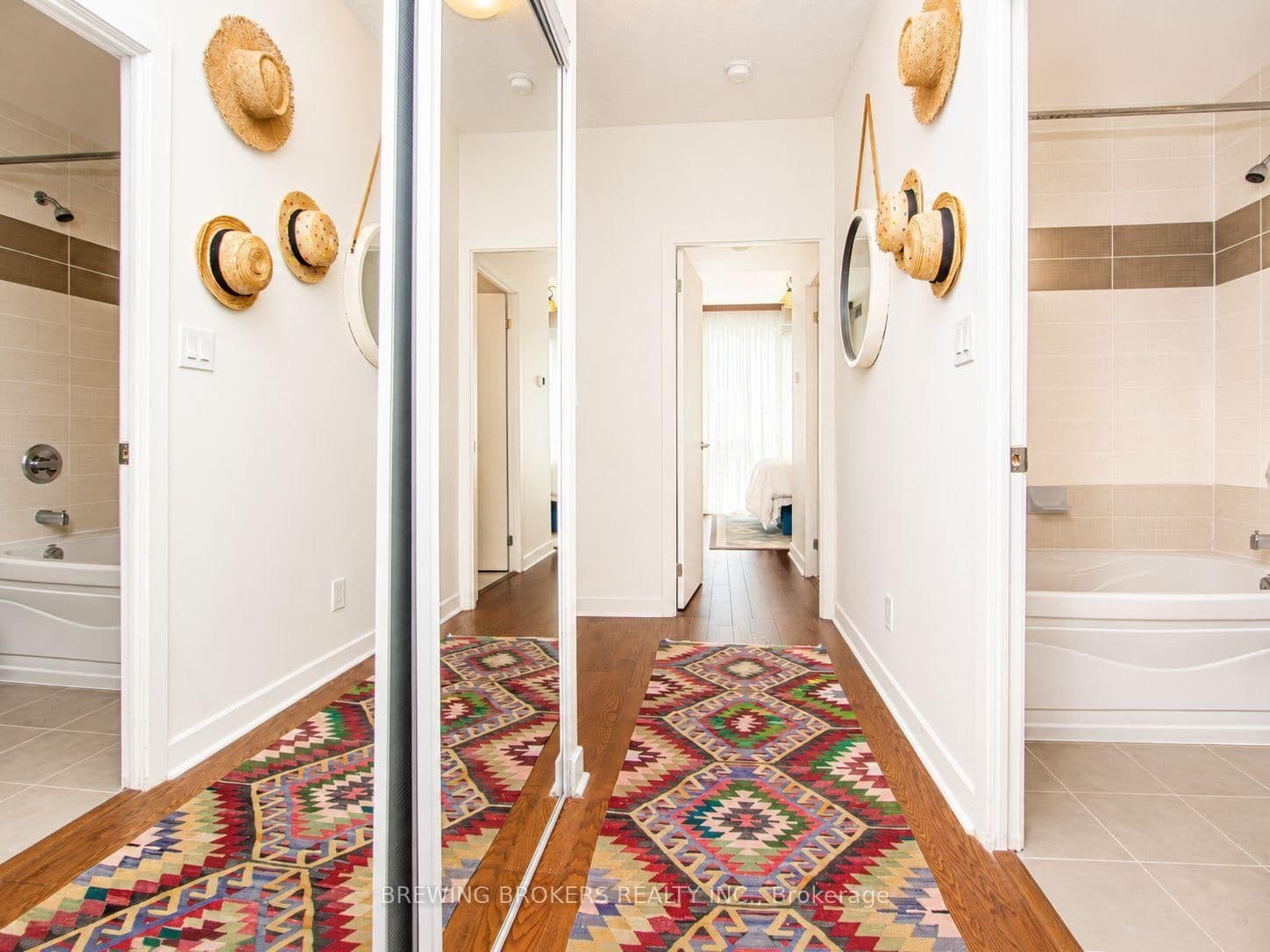 18 Harbour Street, Unit 1702 thumbnail 22