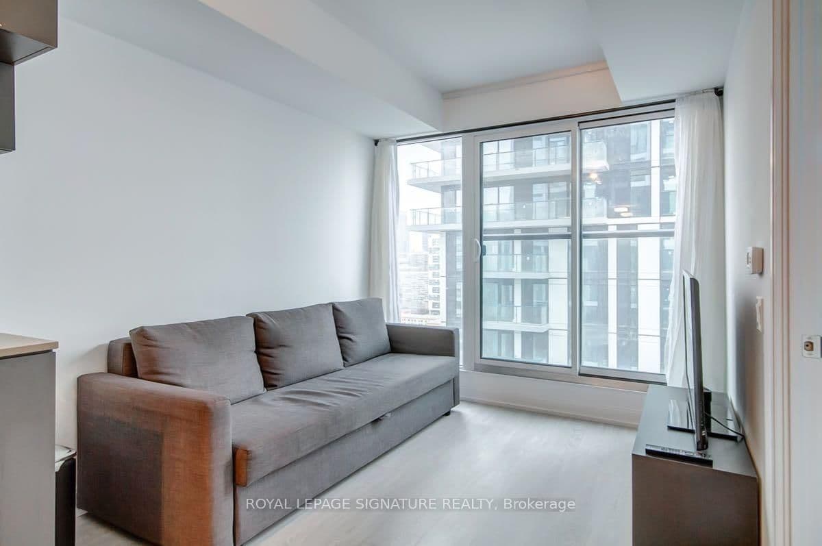 181 Dundas Street E, Unit 3115 thumbnail 3