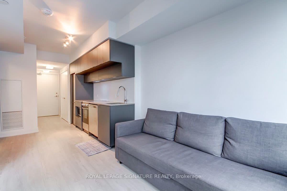 181 Dundas Street E, Unit 3115 thumbnail 5