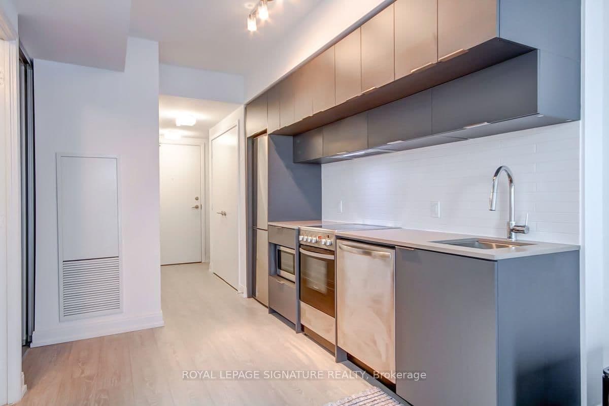 181 Dundas Street E, Unit 3115 thumbnail 6