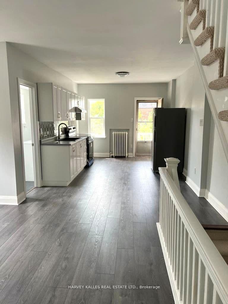 202 Major Street, Unit Upper thumbnail 5